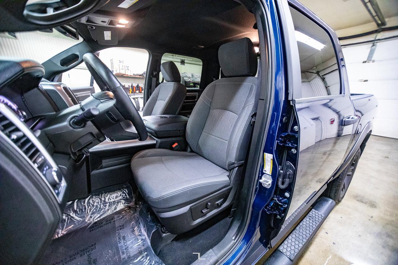 2022 Ram 1500 Classic 4x4 Crew Cab Warlock Nav BCam Red Deer AB