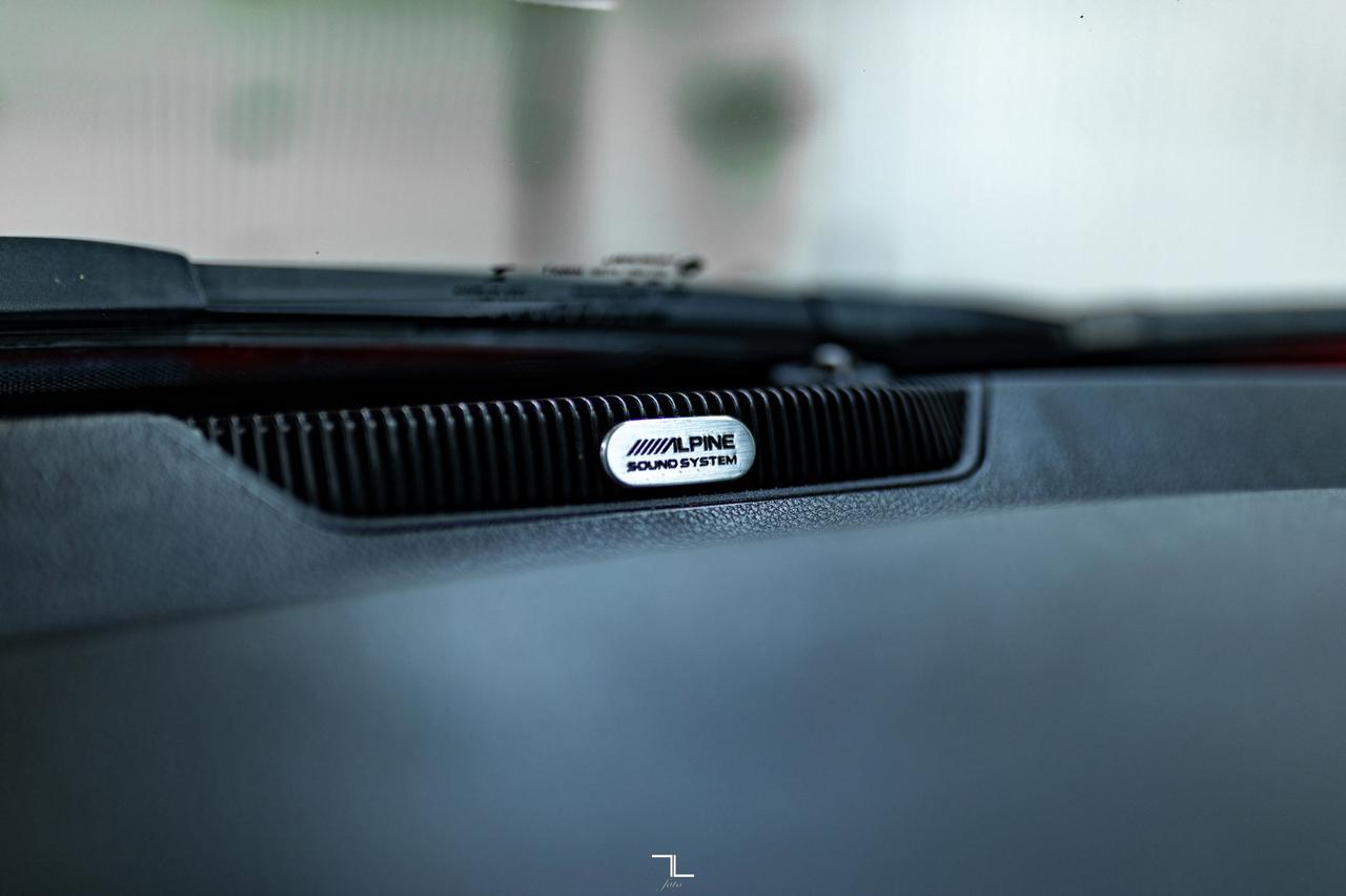 2022 Ram 1500 Classic 4x4 Crew Cab Warlock Nav BCam Red Deer AB