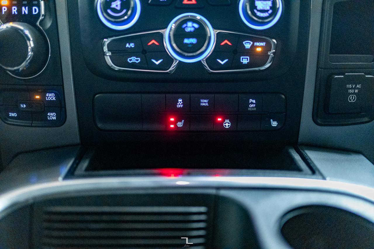 2022 Ram 1500 Classic 4x4 Crew Cab Warlock Nav BCam Red Deer AB
