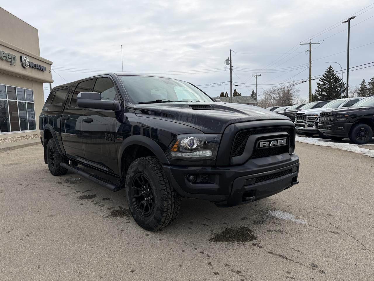 2022 Ram 1500 Classic Classic Warlock | V8 HEMI | NAV | Heated Seats | Remote Start | Rearview Camera | Towing Capability Redwater AB