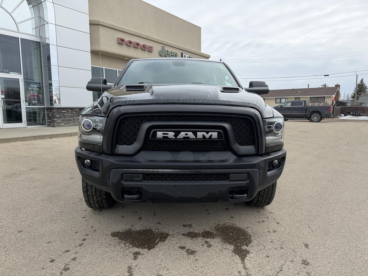 2022 Ram 1500 Classic Classic Warlock | V8 HEMI | NAV | Heated Seats | Remote Start | Rearview Camera | Towing Capability Redwater AB