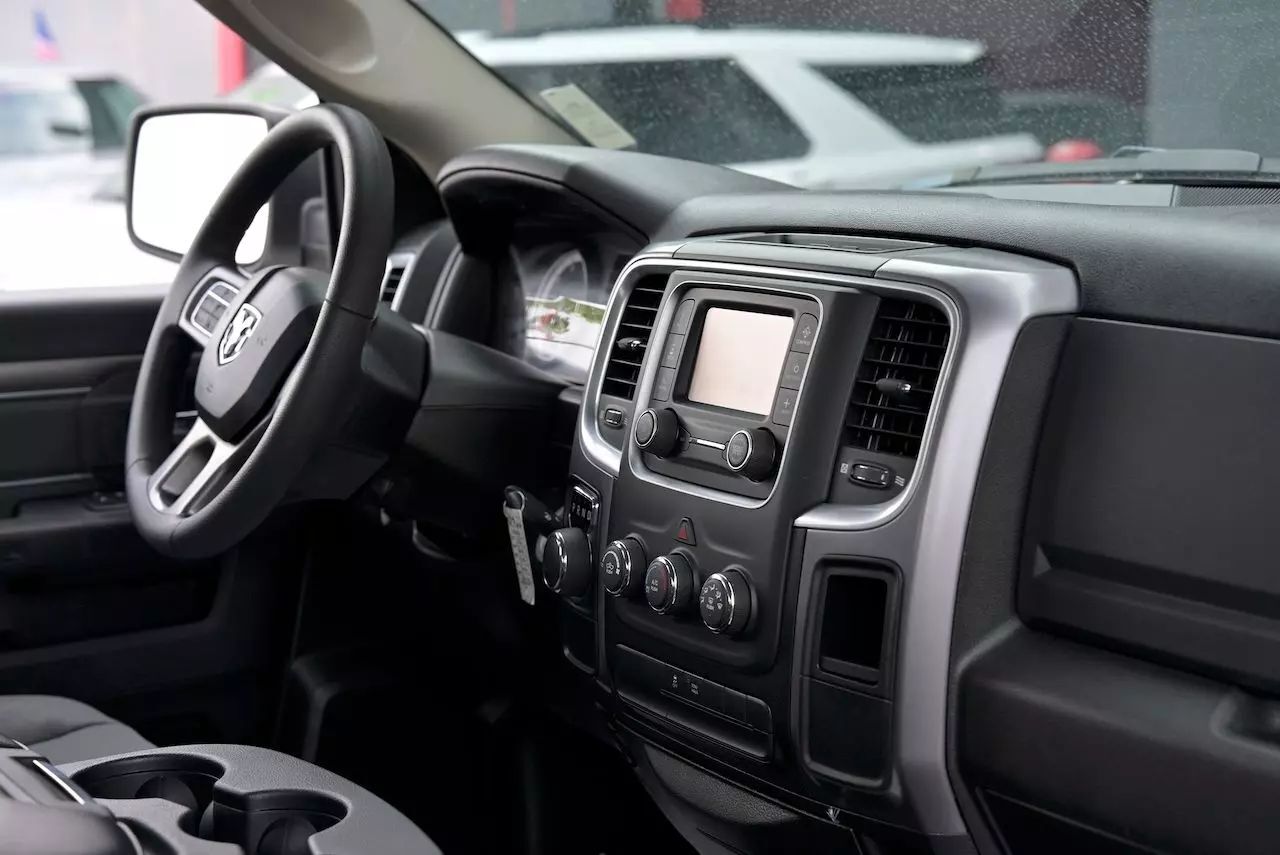 2022 Ram 1500 Classic Crew Cab SLT Pickup 4D 5 1/2 ft Doral FL