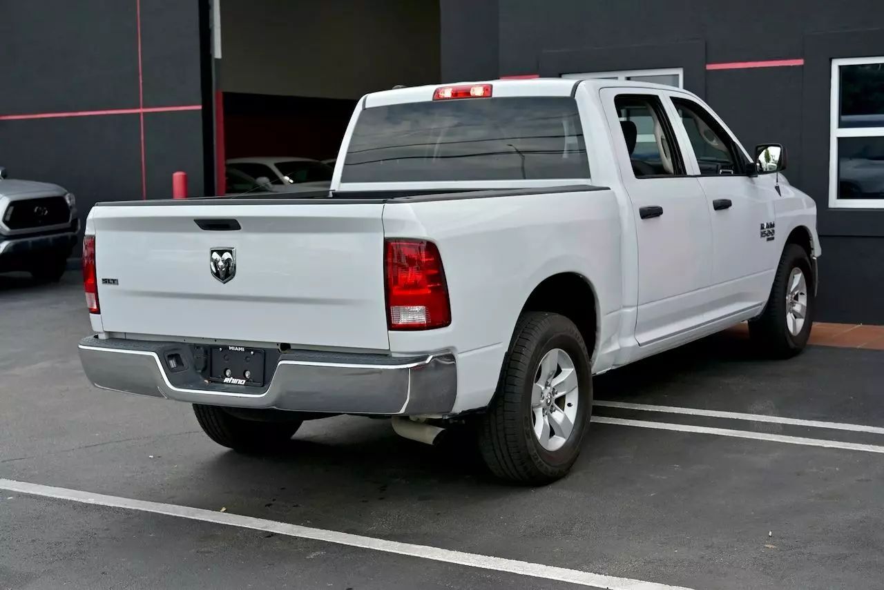 2022 Ram 1500 Classic Crew Cab SLT Pickup 4D 5 1/2 ft Doral FL