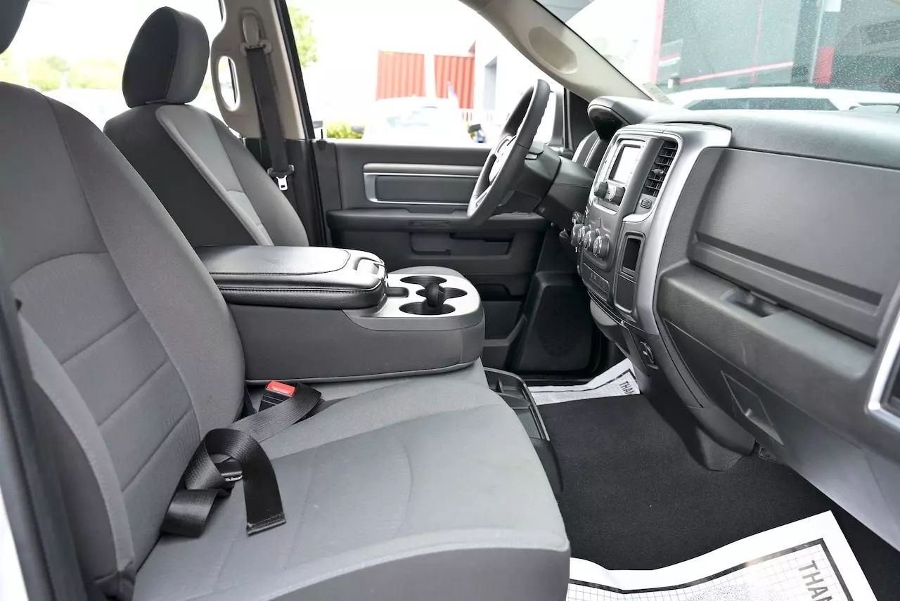 2022 Ram 1500 Classic Crew Cab SLT Pickup 4D 5 1/2 ft Doral FL