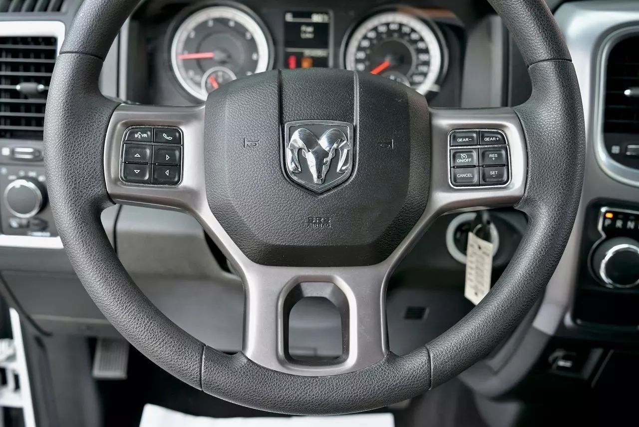 2022 Ram 1500 Classic Crew Cab SLT Pickup 4D 5 1/2 ft Doral FL