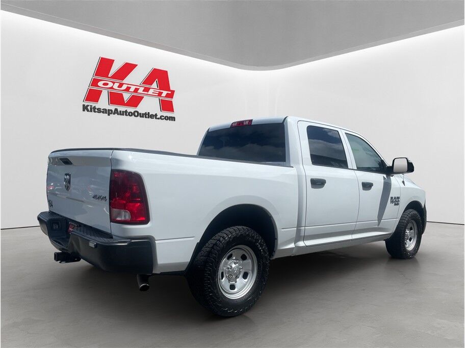 2022 Ram 1500 Classic Crew Cab Tradesman Pickup 4D 5 1/2 ft