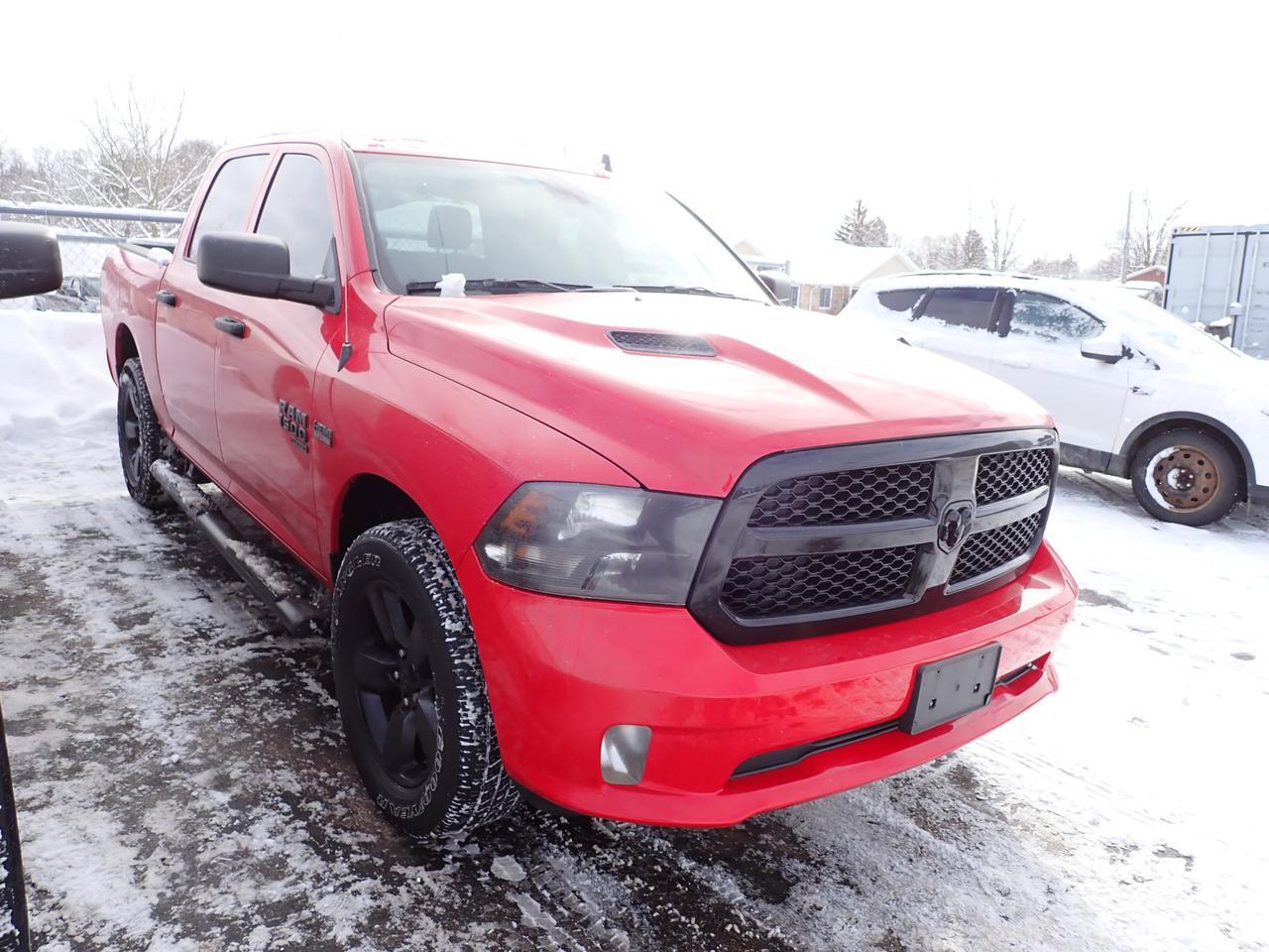 2022 Ram 1500 Classic Express 4WD CREW CAB 5&apos;7&quot; BOX