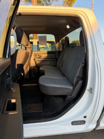 2022 Ram 1500 Classic Express Crew Cab 4x4 5'7 Box Houston TX