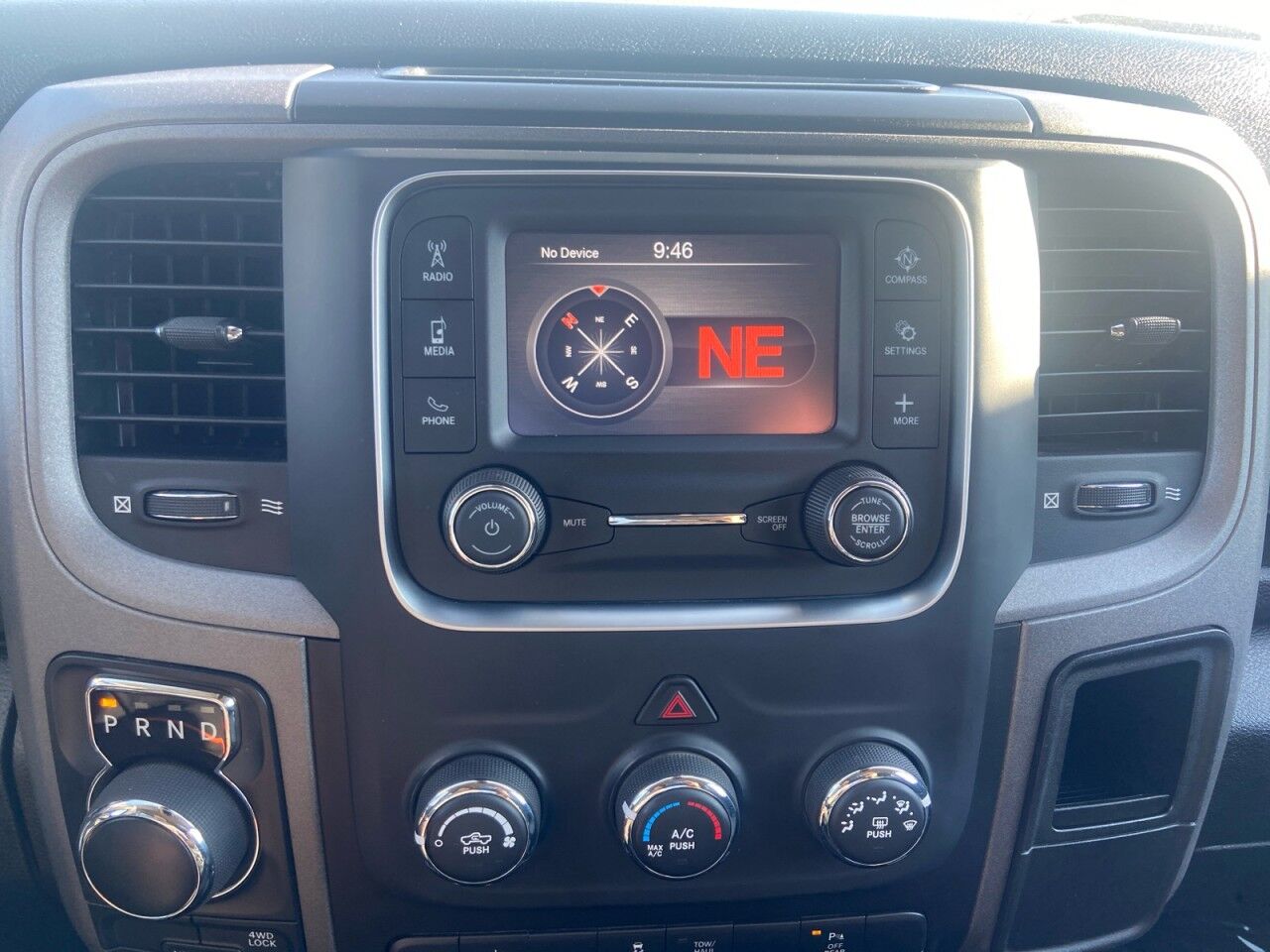 2022 Ram 1500 Classic Express High Level AB