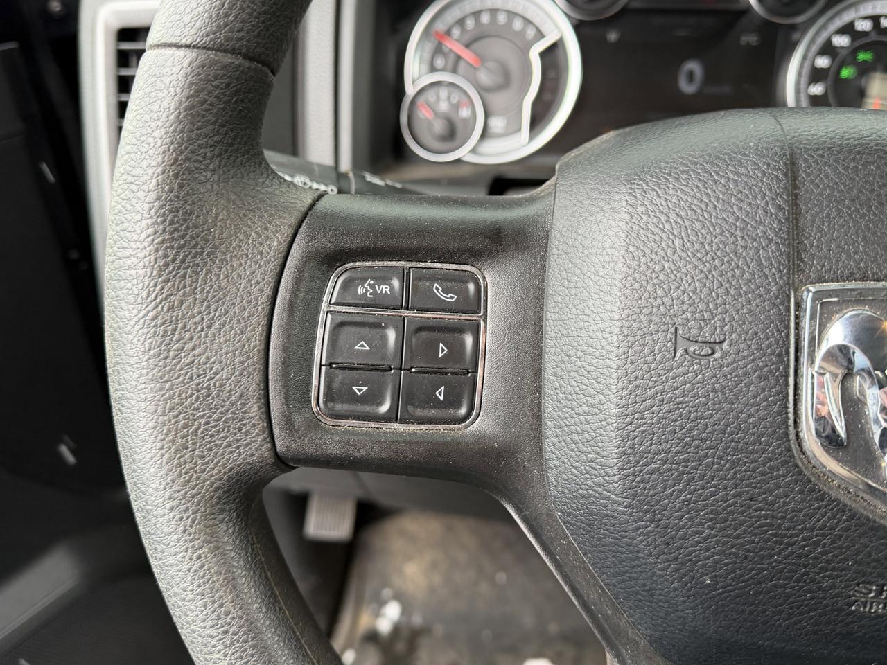 2022 Ram 1500 Classic Express Night Edition 4x4 | HEMI V8 | Sport Hood | 8.4IN Touchscreen NAV | 20IN Black Wheels Redwater AB