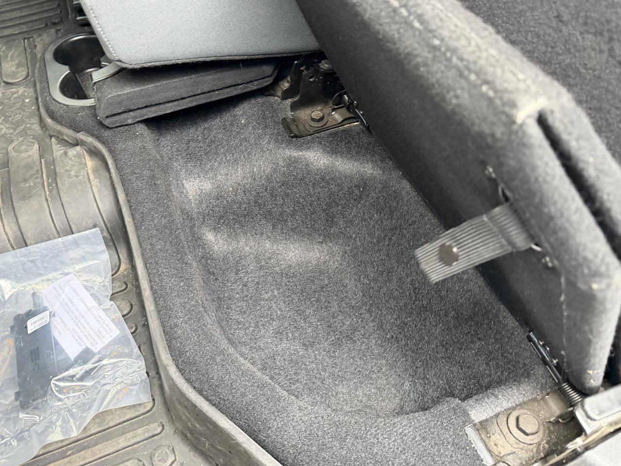 2022 Ram 1500 Classic Express Night Edition 4x4 | HEMI V8 | Sport Hood | 8.4IN Touchscreen NAV | 20IN Black Wheels Redwater AB