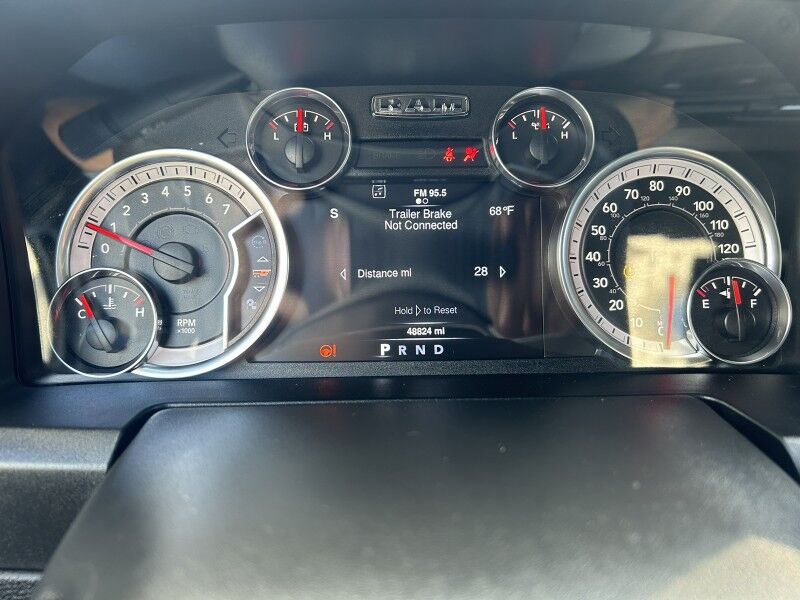 2022 Ram 1500 Classic SLT photo 14