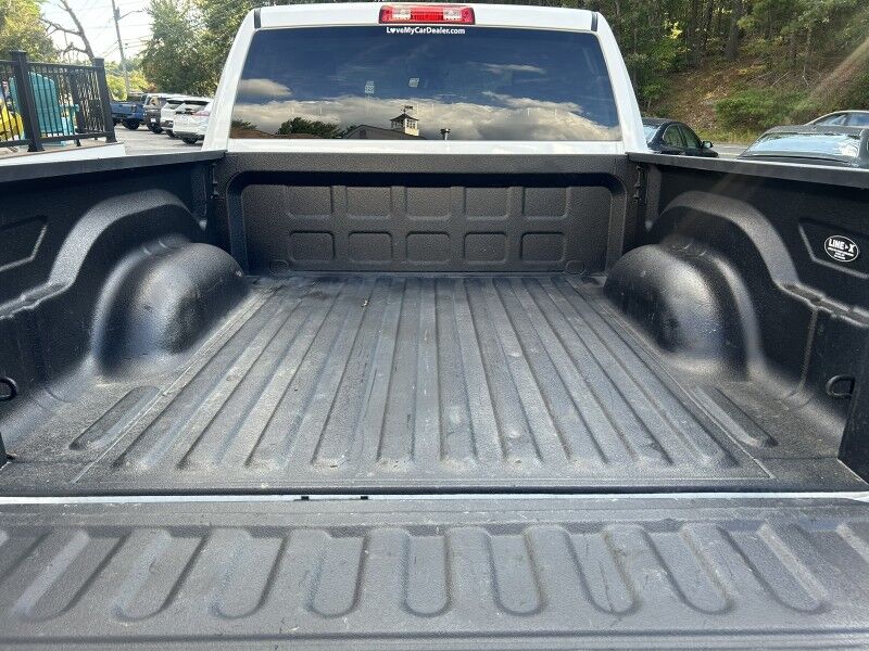 2022 Ram 1500 Classic SLT photo 27