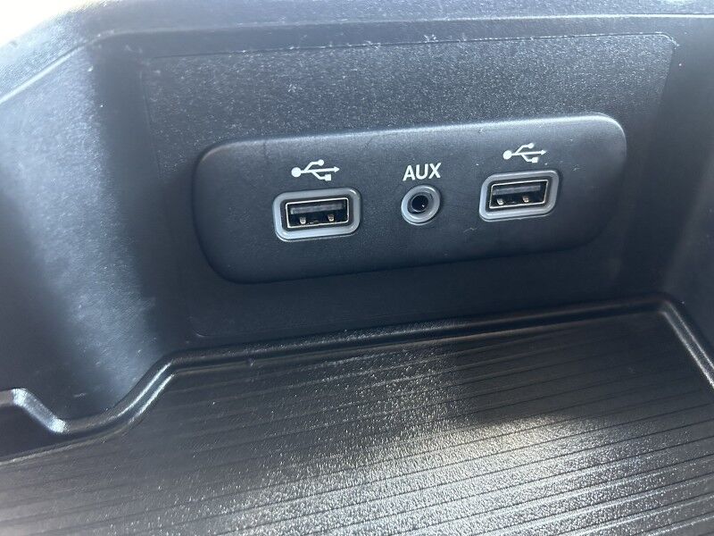 2022 Ram 1500 Classic SLT - 1 OWNER - GREAT SERVICE HISTORY Webster MA