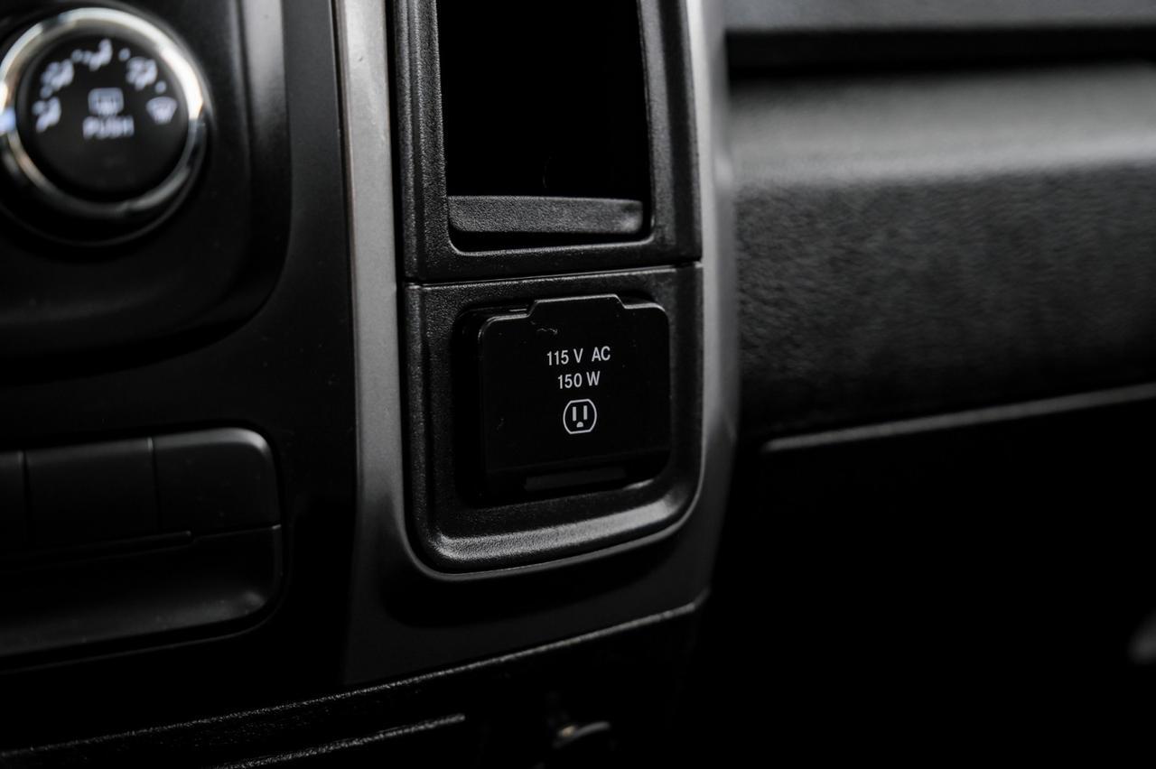 2022 Ram 1500 Classic SLT CREW CAB 4WD AUTOMATIC REAR CAMERA BLUETOOTH POWER DRIVER SE Carrollton TX