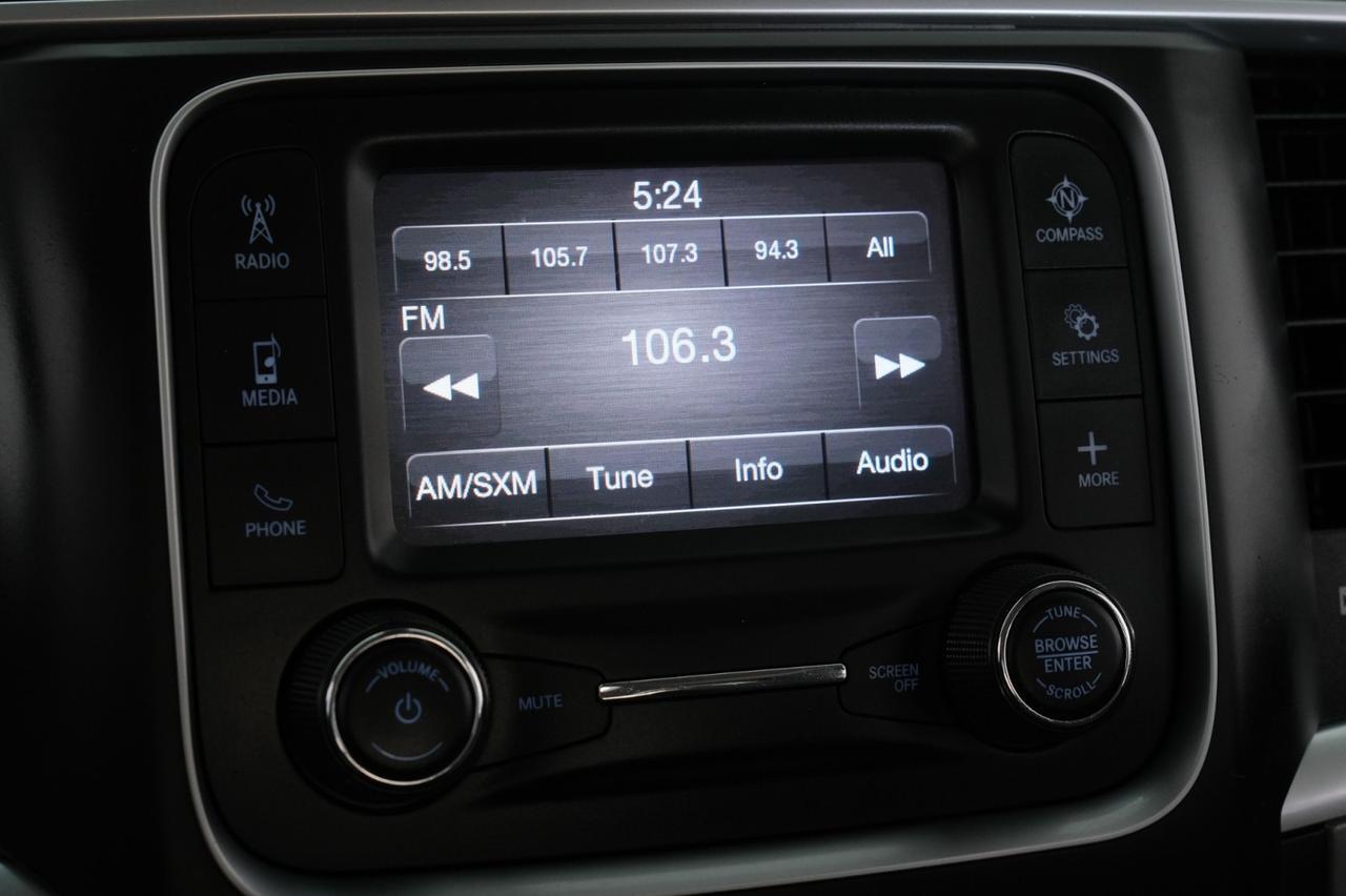 2022 Ram 1500 Classic SLT CREW CAB 4WD AUTOMATIC REAR CAMERA BLUETOOTH POWER DRIVER SE Carrollton TX