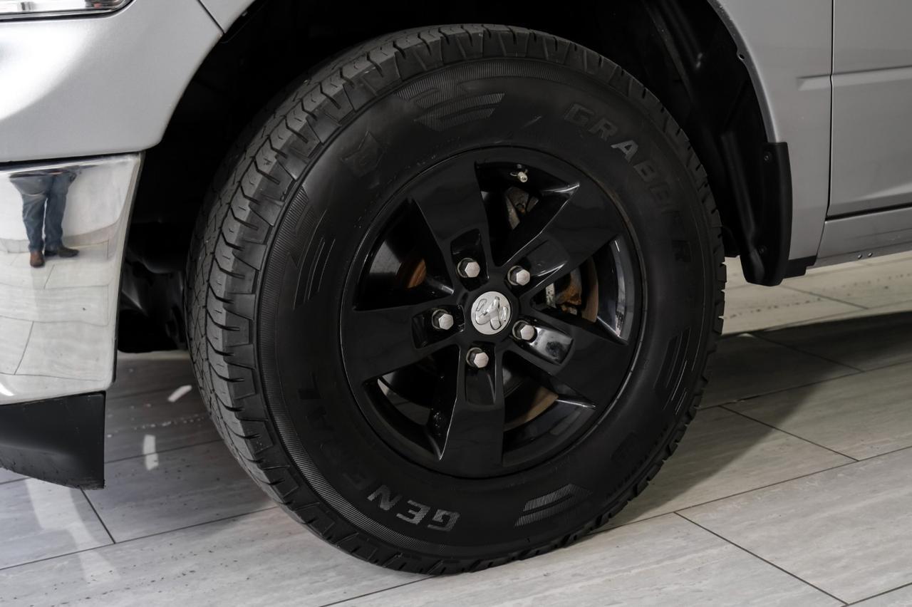 2022 Ram 1500 Classic SLT CREW CAB 4WD AUTOMATIC REAR CAMERA BLUETOOTH POWER DRIVER SE Carrollton TX