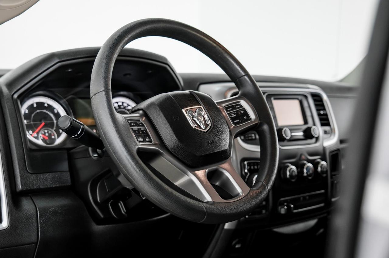 2022 Ram 1500 Classic SLT CREW CAB 4WD AUTOMATIC REAR CAMERA BLUETOOTH POWER DRIVER SE Carrollton TX