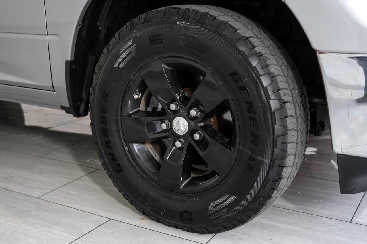 2022 Ram 1500 Classic SLT CREW CAB 4WD AUTOMATIC REAR CAMERA BLUETOOTH POWER DRIVER SE Carrollton TX