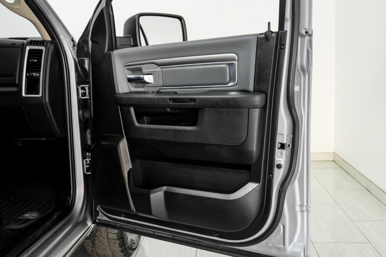 2022 Ram 1500 Classic SLT CREW CAB 4WD AUTOMATIC REAR CAMERA BLUETOOTH POWER DRIVER SE Carrollton TX