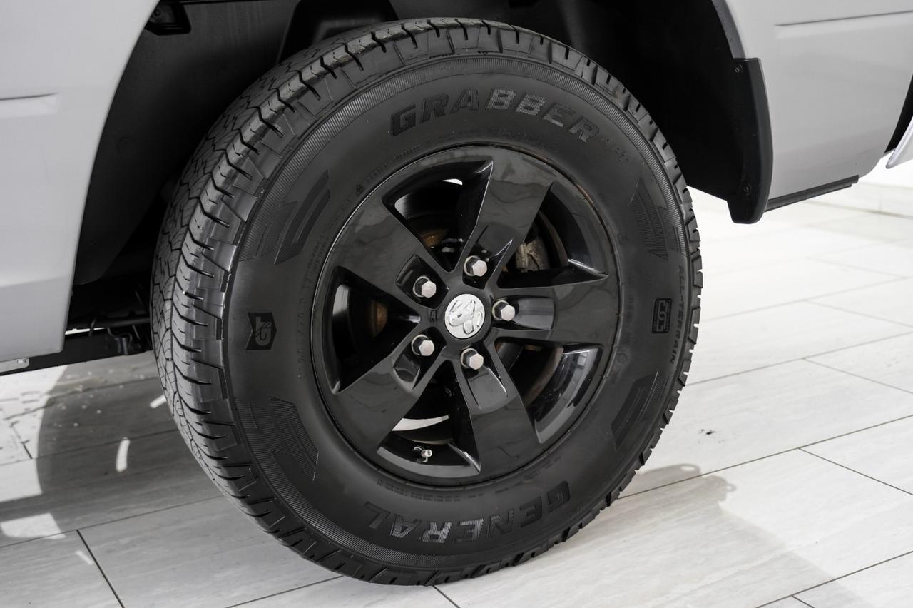 2022 Ram 1500 Classic SLT CREW CAB 4WD AUTOMATIC REAR CAMERA BLUETOOTH POWER DRIVER SE Carrollton TX