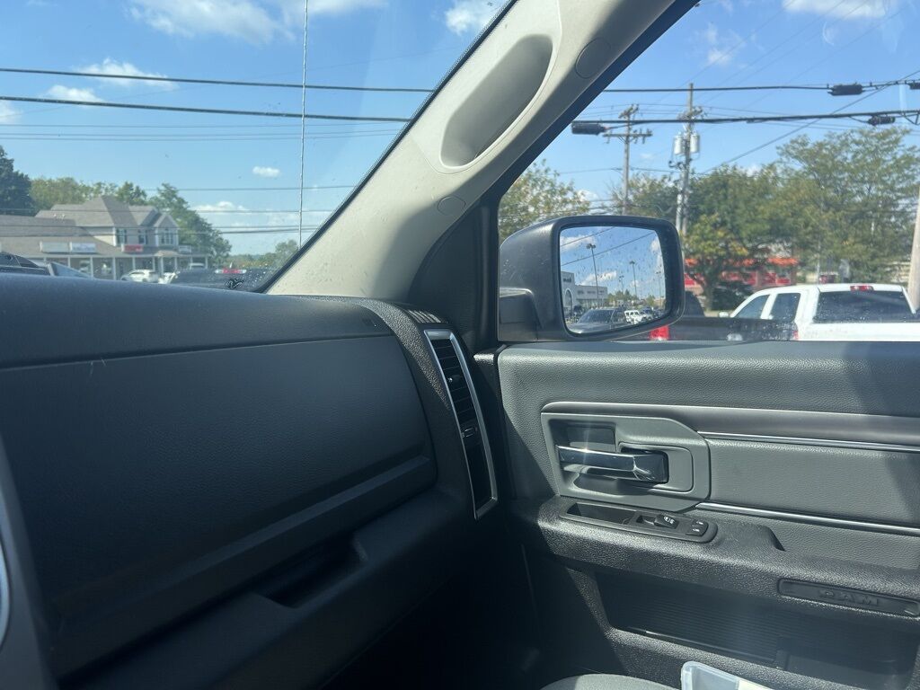2022 Ram 1500 Classic SLT Crestwood KY