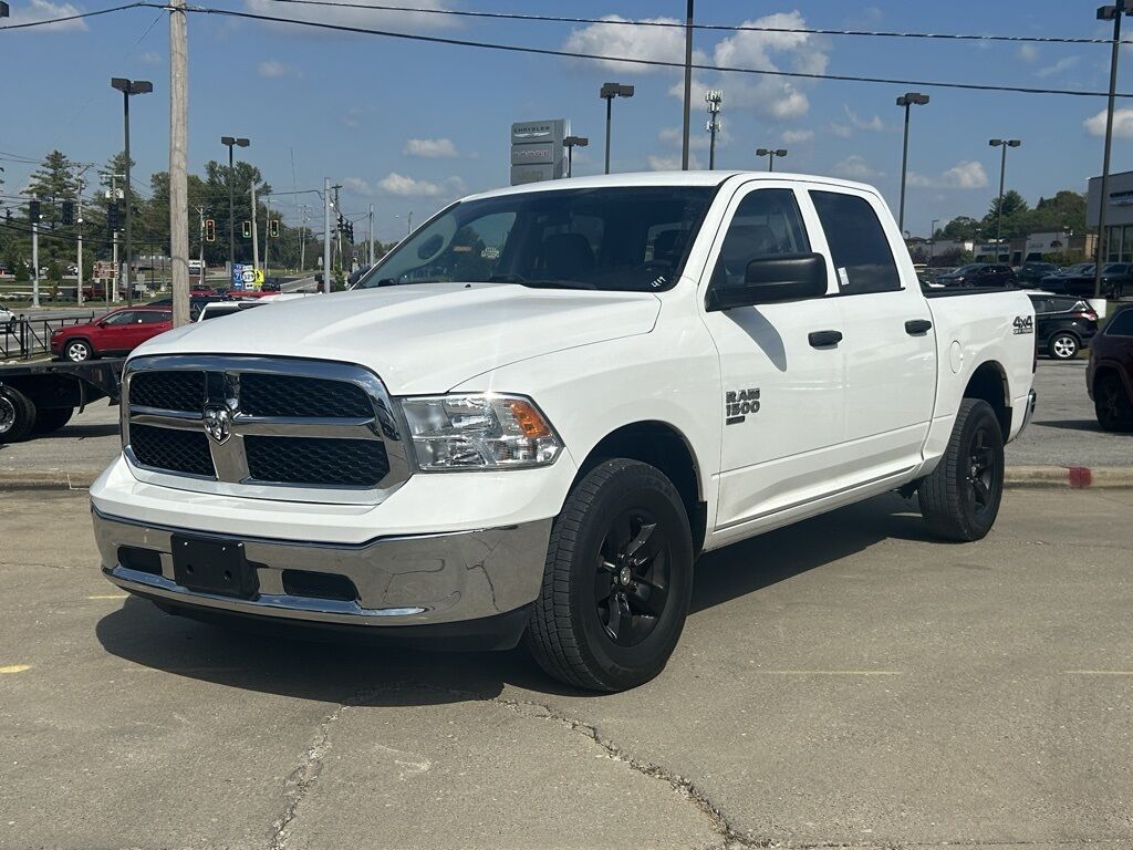 2022 Ram 1500 Classic SLT Crestwood KY