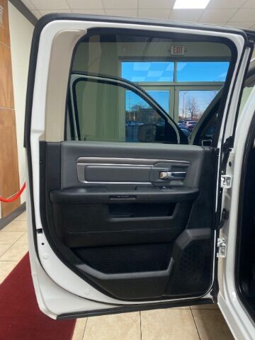 2022 Ram 1500 Classic SLT Crew Cab 4x4 5'7 Box Charlotte NC