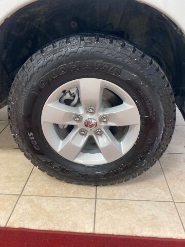 2022 Ram 1500 Classic SLT Crew Cab 4x4 5'7 Box Charlotte NC