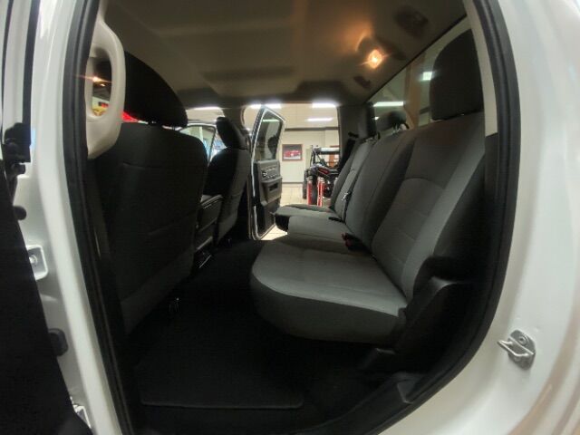 2022 Ram 1500 Classic SLT Crew Cab 4x4 5'7 Box Charlotte NC