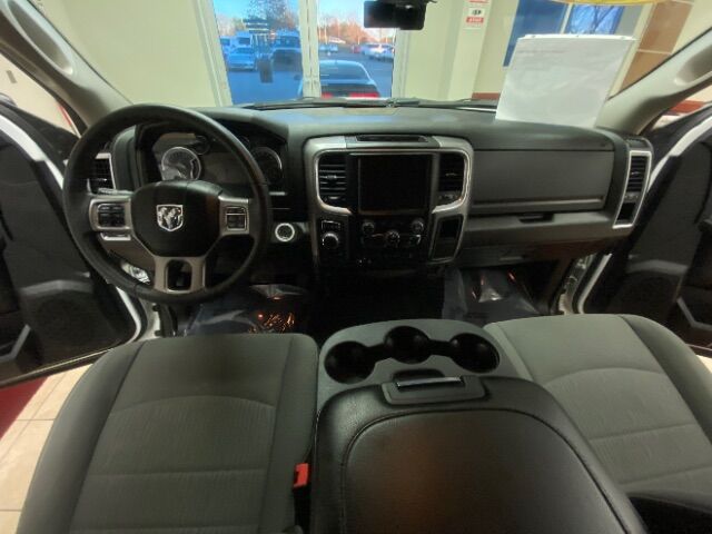 2022 Ram 1500 Classic SLT Crew Cab 4x4 5'7 Box Charlotte NC