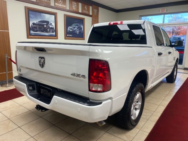 2022 Ram 1500 Classic SLT Crew Cab 4x4 5'7 Box Charlotte NC