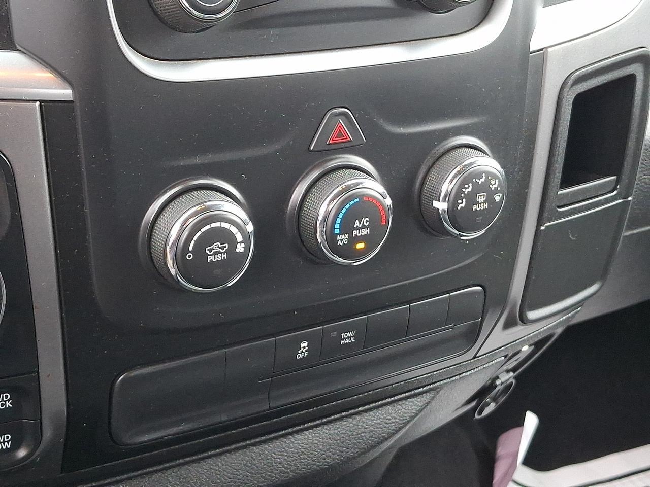 2022 Ram 1500 Classic SLT Crew Cab 4x4 5'7" Box Vineland NJ