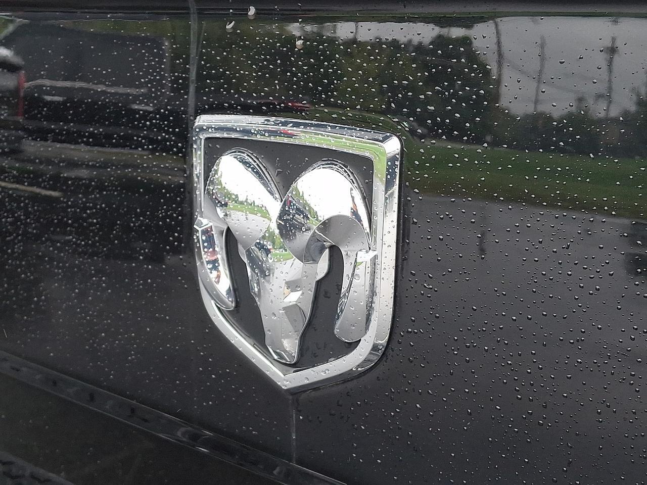 2022 Ram 1500 Classic SLT Crew Cab 4x4 5'7" Box Vineland NJ