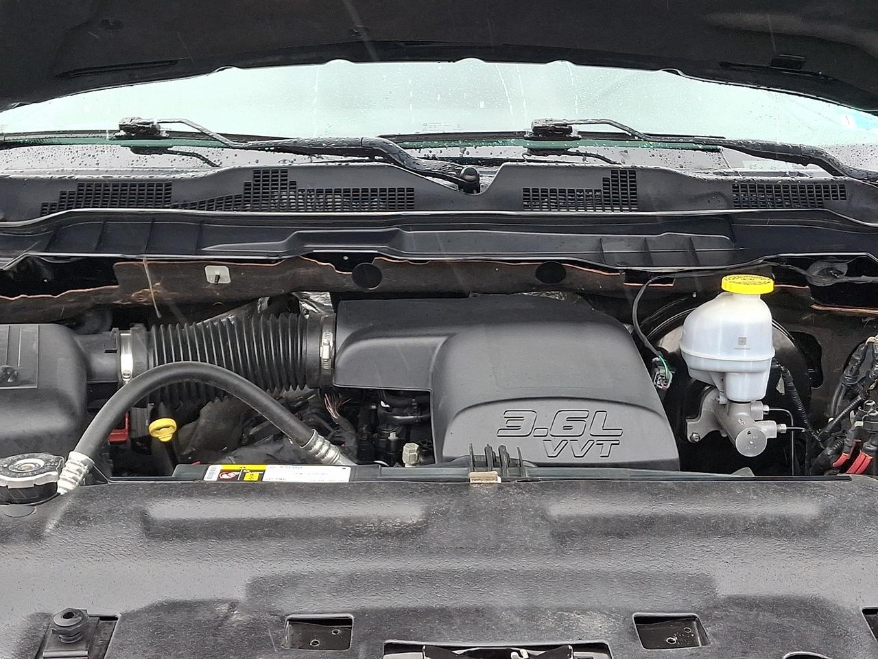 2022 Ram 1500 Classic SLT Crew Cab 4x4 5'7" Box Vineland NJ