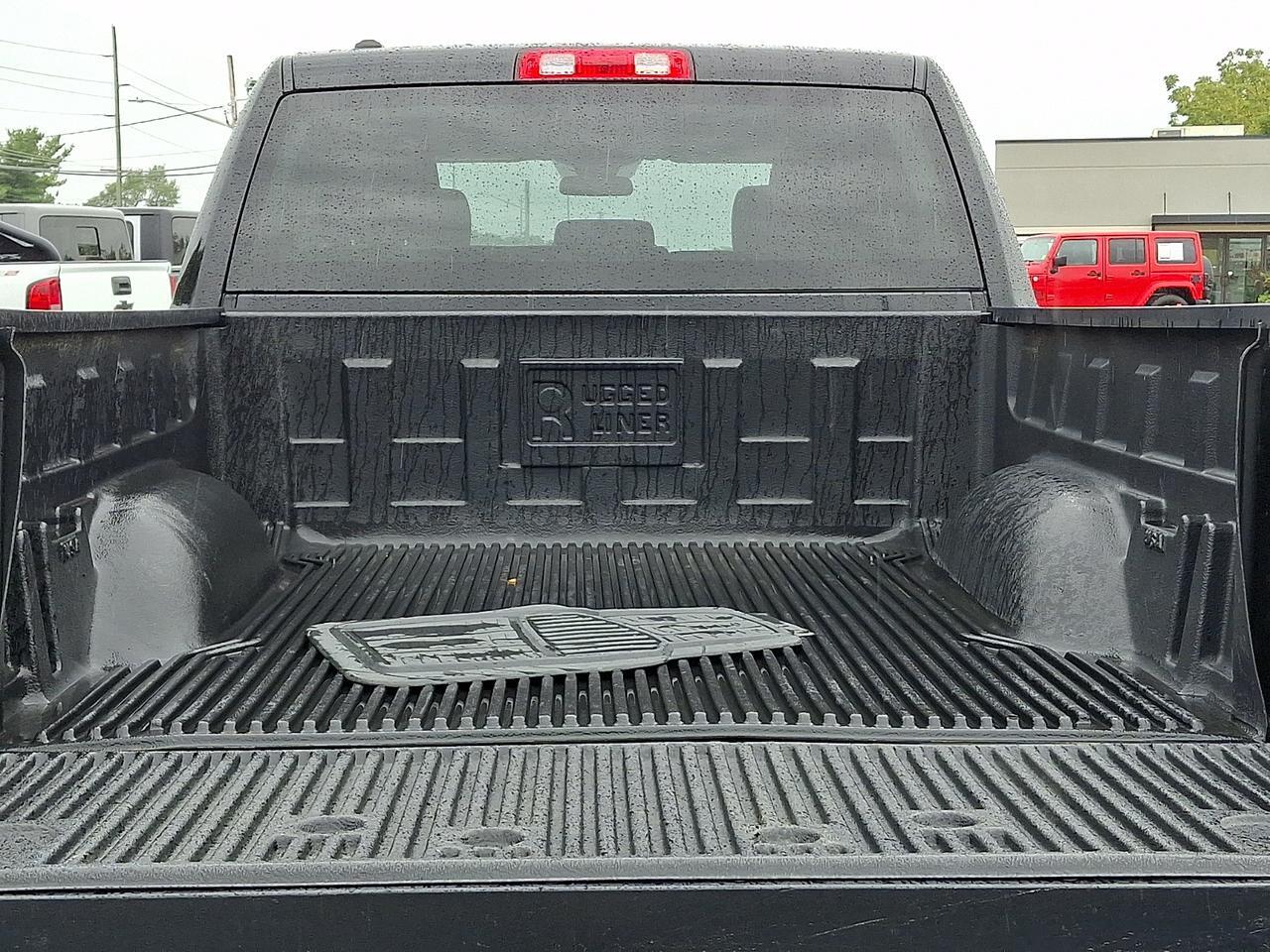 2022 Ram 1500 Classic SLT Crew Cab 4x4 5'7" Box Vineland NJ