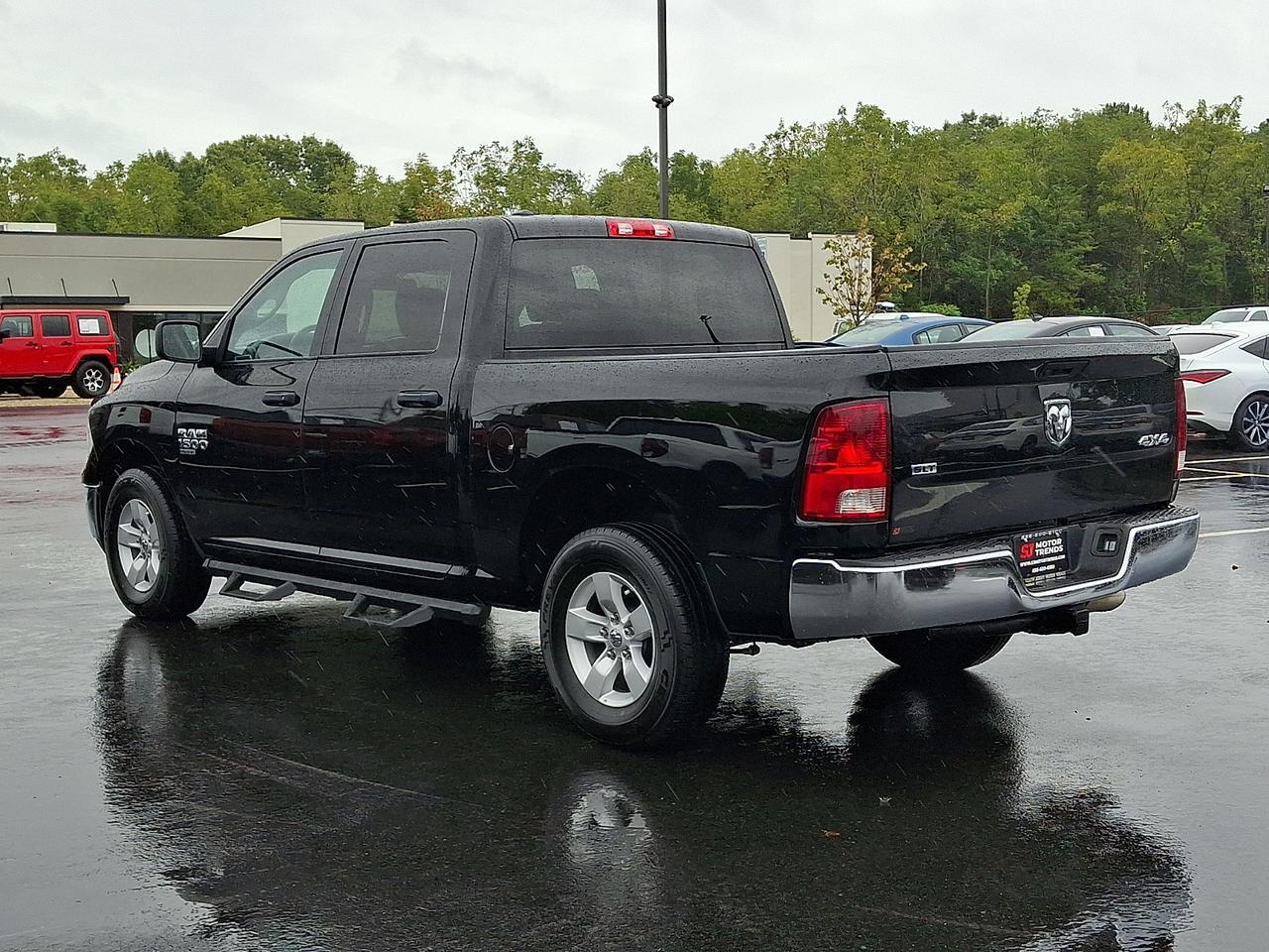 2022 Ram 1500 Classic SLT Crew Cab 4x4 5'7" Box Vineland NJ