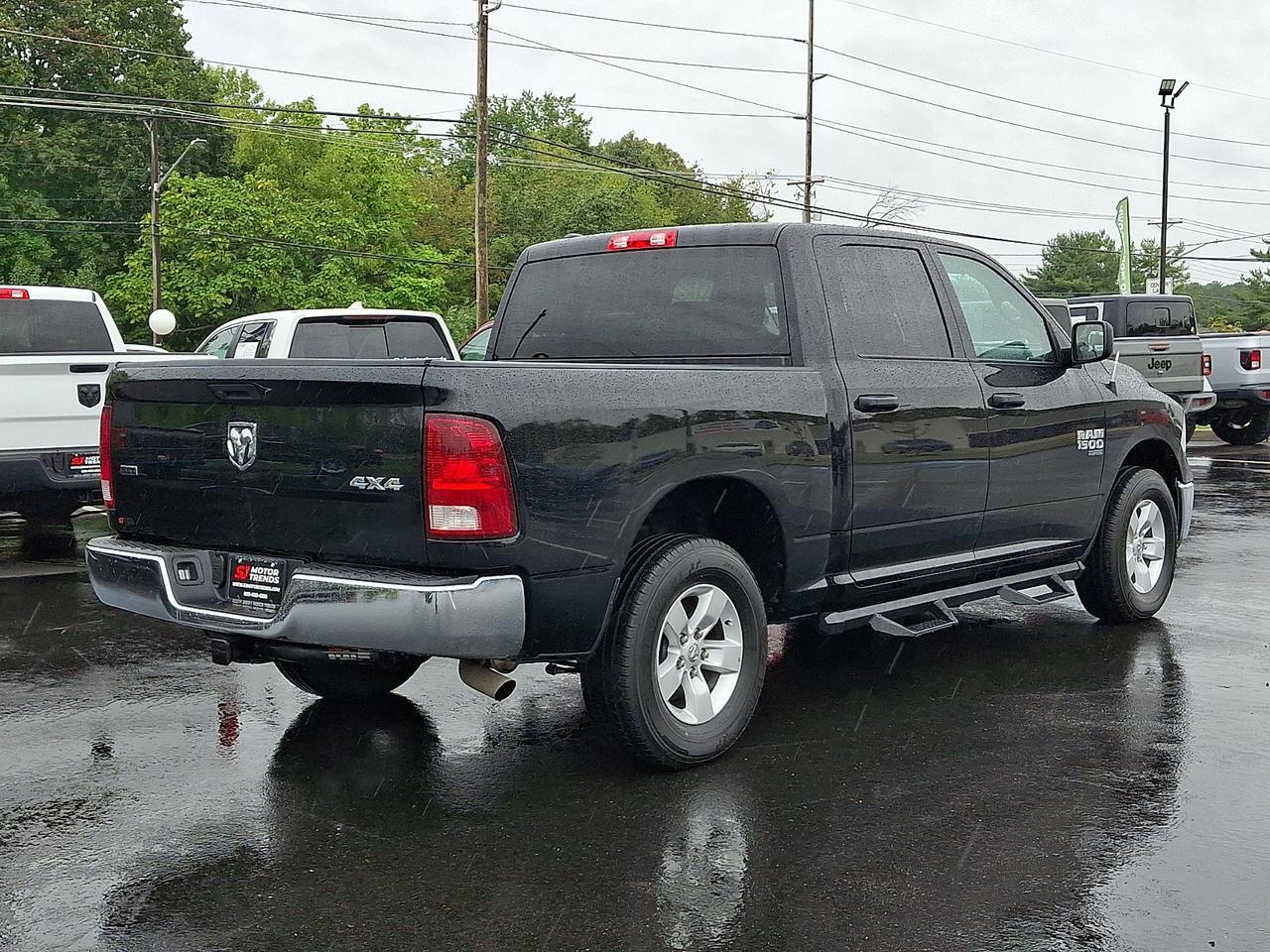 2022 Ram 1500 Classic SLT Crew Cab 4x4 5'7" Box Vineland NJ