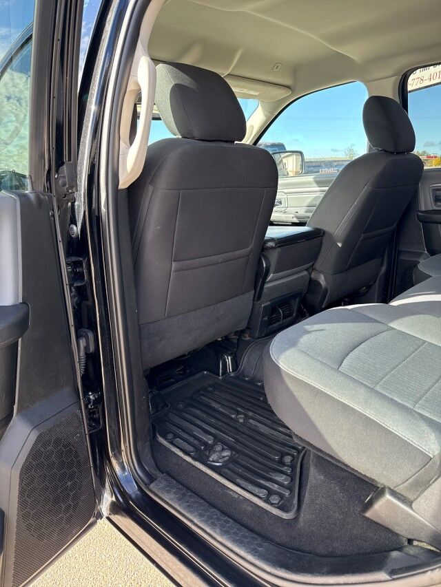 2022 Ram 1500 Classic SLT Grande Prairie AB