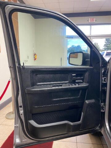 2022 Ram 1500 Classic Tradesman Crew Cab 4x4 5&apos;7 Box Charlotte NC