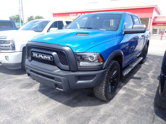 2022 Ram 1500 Classic Warlock 4WD CREW CAB 5&apos;7&quot; BOX Listowel ON