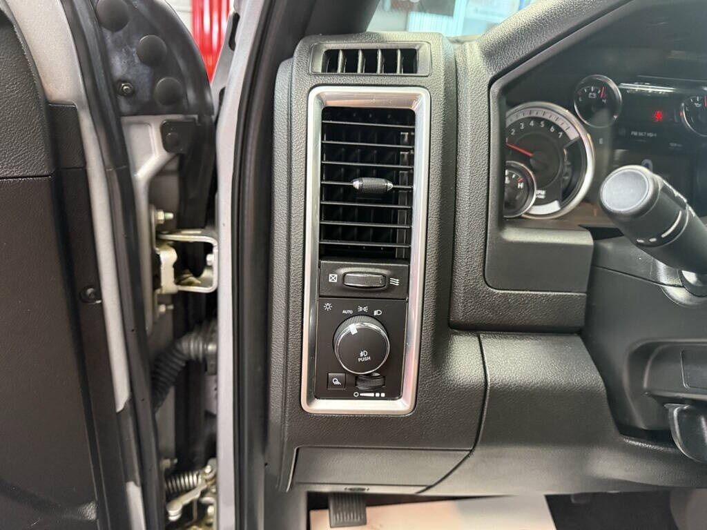 2022 Ram 1500 Classic Warlock Royal Oak MI