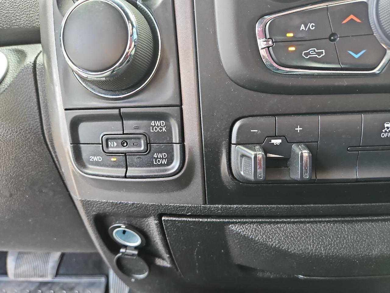 2022 Ram 1500 Classic Warlock photo 18