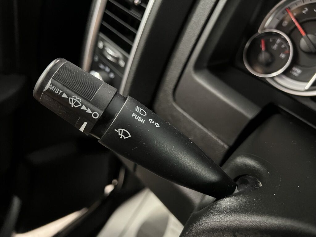 2022 Ram 1500 Classic Warlock photo 30