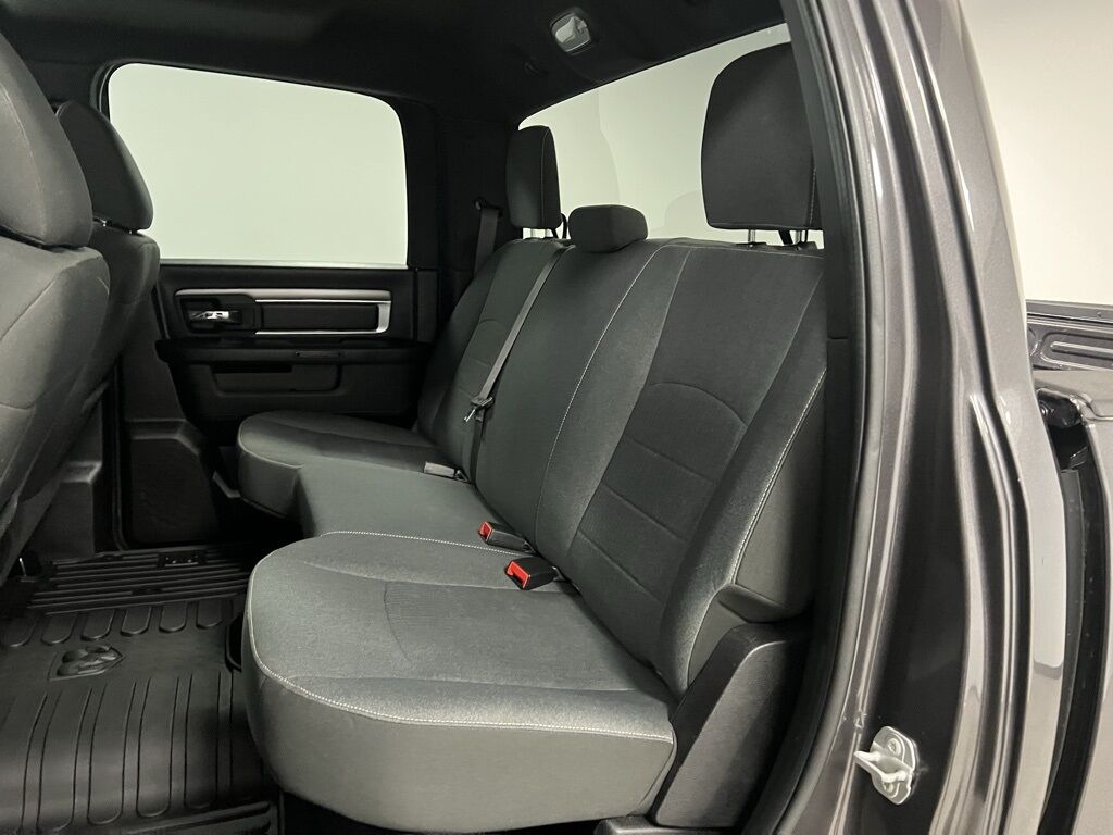 2022 Ram 1500 Classic Warlock photo 43