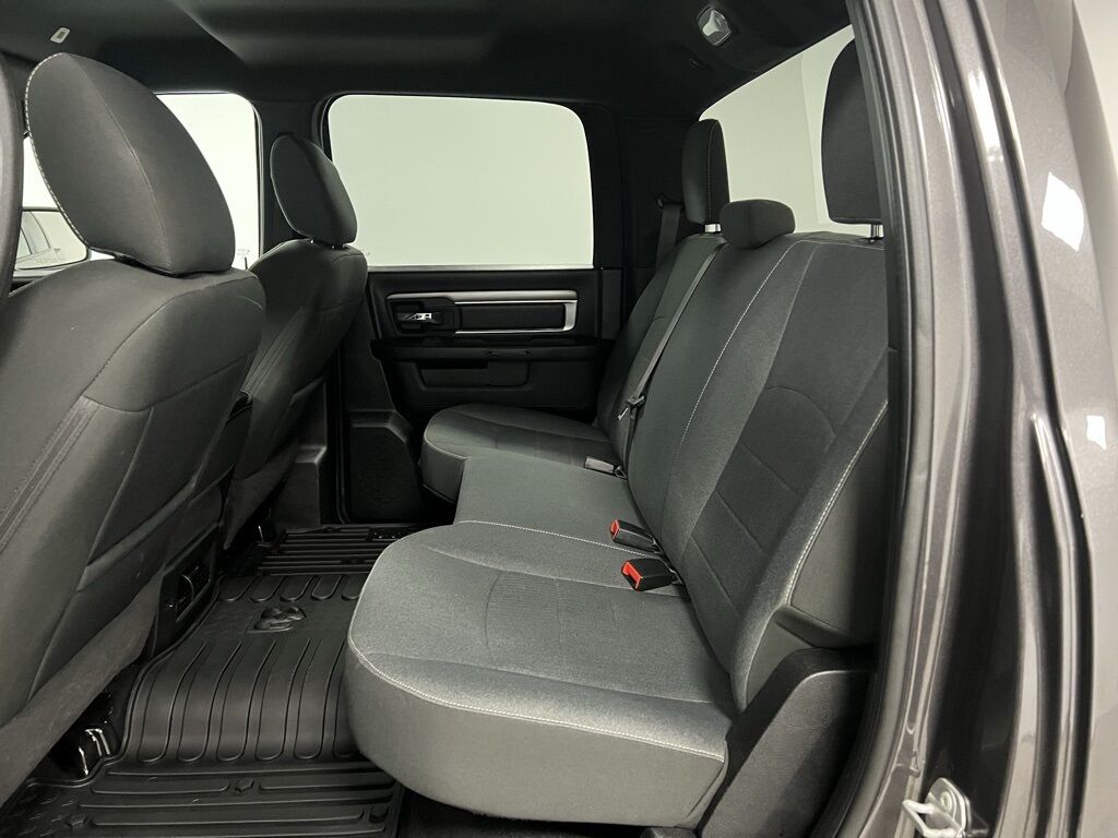 2022 Ram 1500 Classic Warlock photo 42