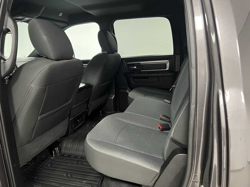 2022 Ram 1500 Classic Warlock photo 41