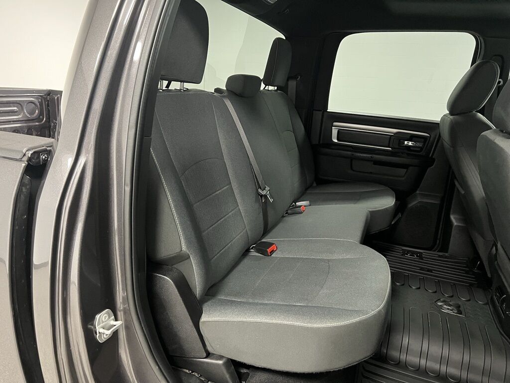 2022 Ram 1500 Classic Warlock photo 48