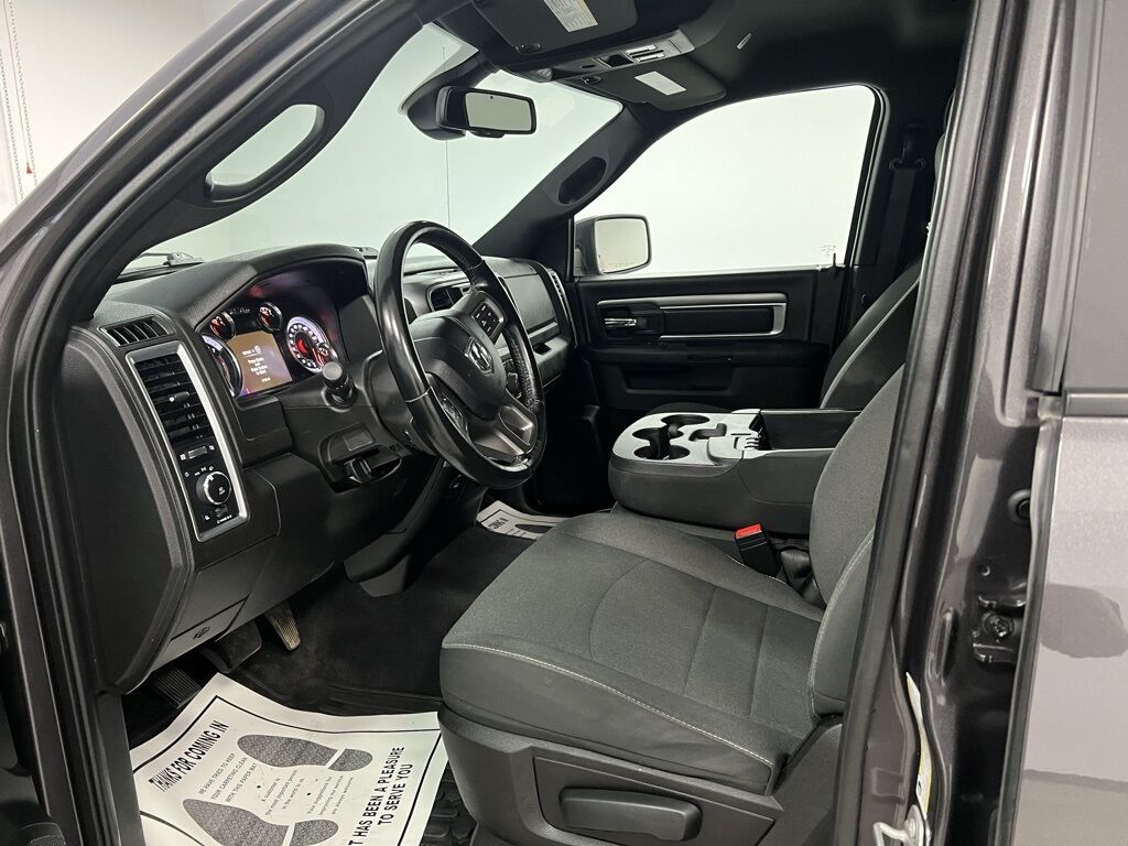2022 Ram 1500 Classic Warlock photo 20