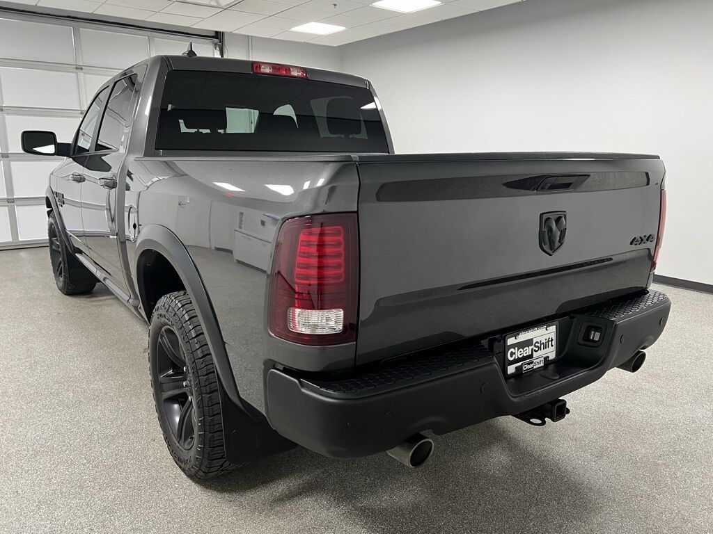 2022 Ram 1500 Classic Warlock photo 9